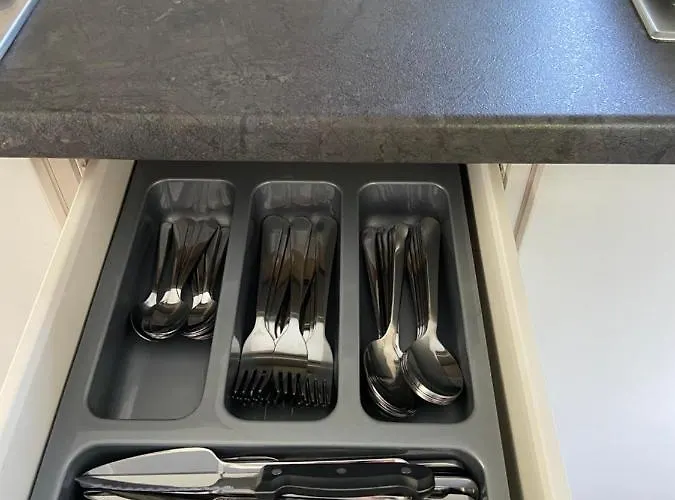 Cheerful&relaxing Viena Chalet Dirkshorn