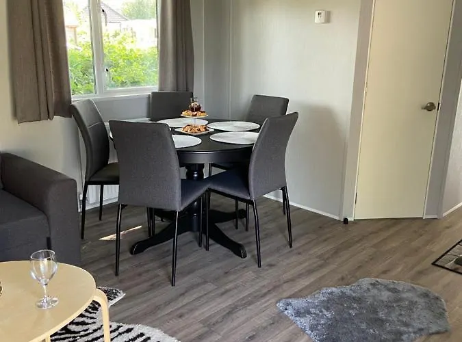 Chalet Cheerful&relaxing Viena Dirkshorn